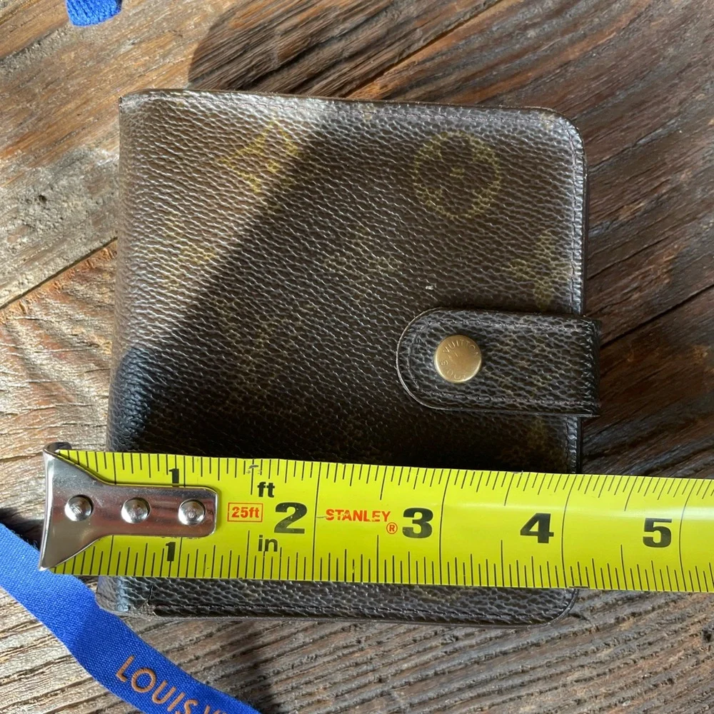Louis Vuitton vintage zipper monogram‎ bifold wallet